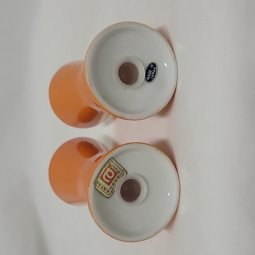 Amthor Imports Japan Salt & Pepper Shakers- Orange - Picture 3 of 5